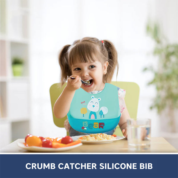 Travel-friendly silicone bib for messy meals